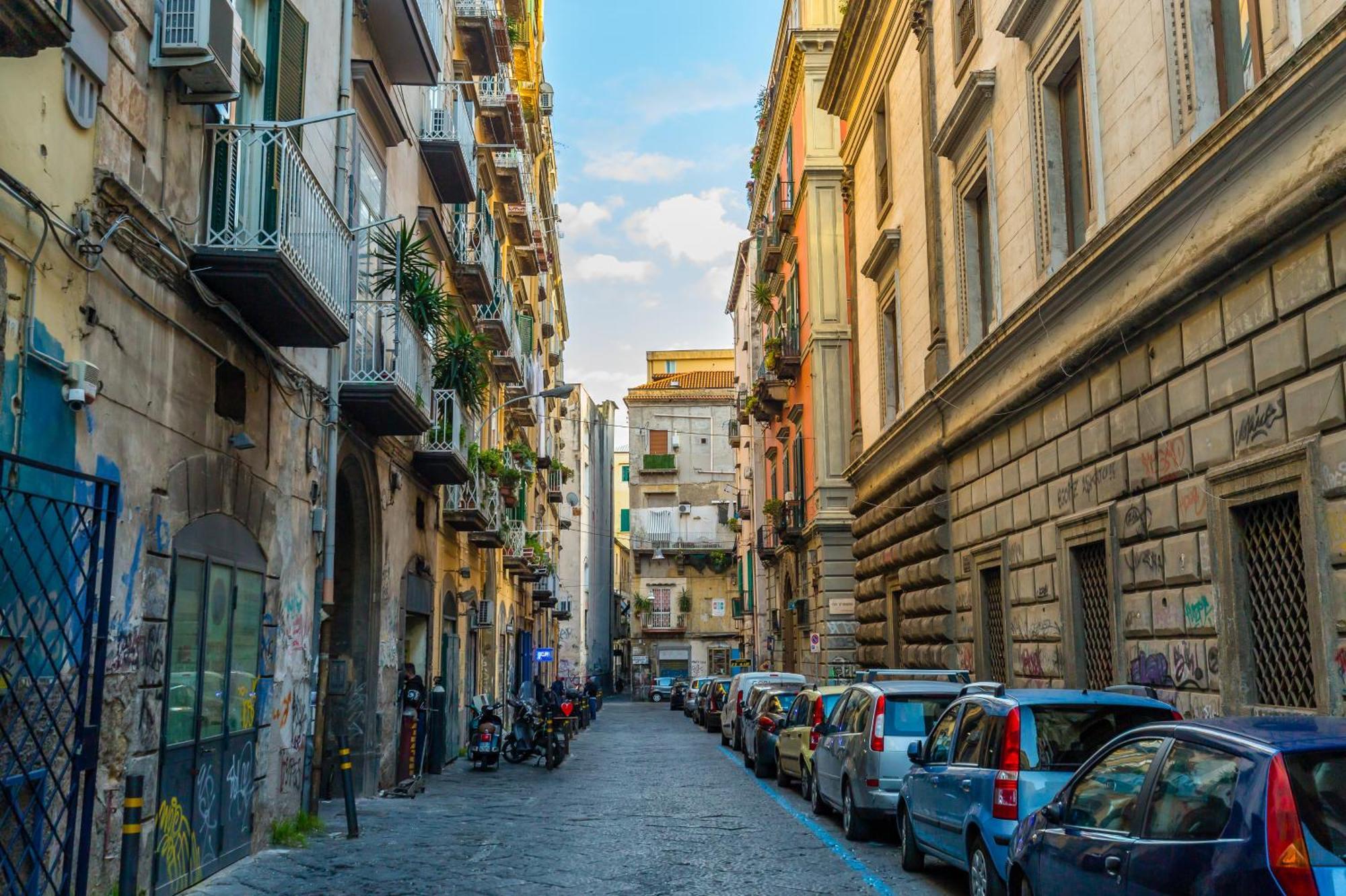 Ferienwohnung A Pochi Passi Da Piazza Del Gesu By Wonderful Italy Neapel Exterior foto